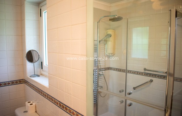 Resale - Villa / Semi detached - Orihuela Costa - MUY CERCA DE LA PLAYA