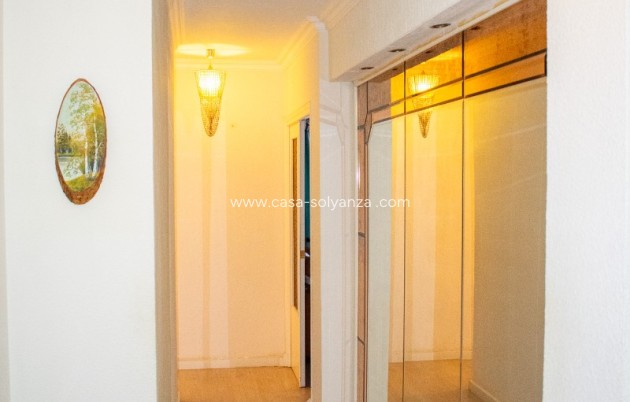 Resale - Apartment / flat - Torrevieja - Torrevieja Centro