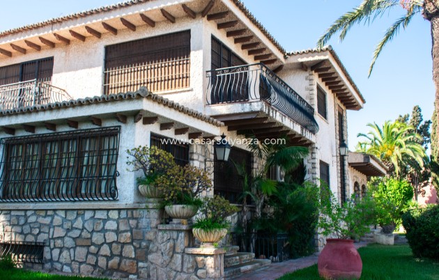 Wiederverkauf - Independent villa - Alicante - Albufereta