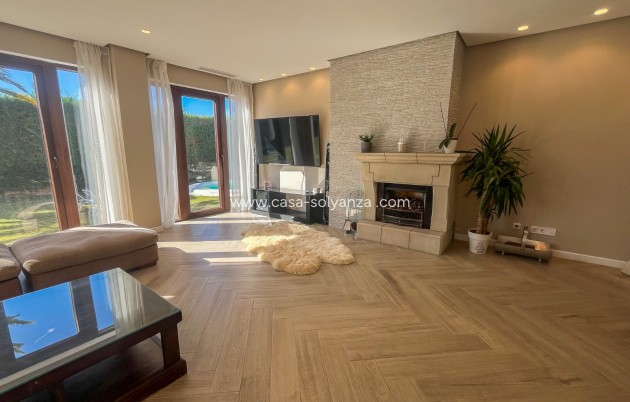 Resale - Independent villa - Finestrat - Balcon sierra cortina