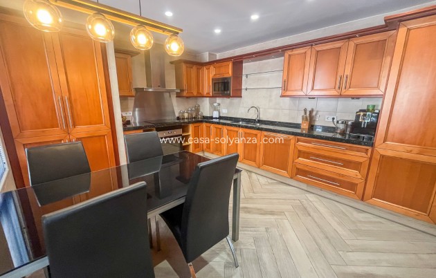 Resale - Independent villa - Finestrat - Balcon sierra cortina