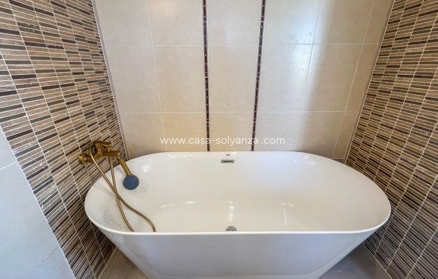 Resale - Independent villa - Finestrat - Balcon sierra cortina