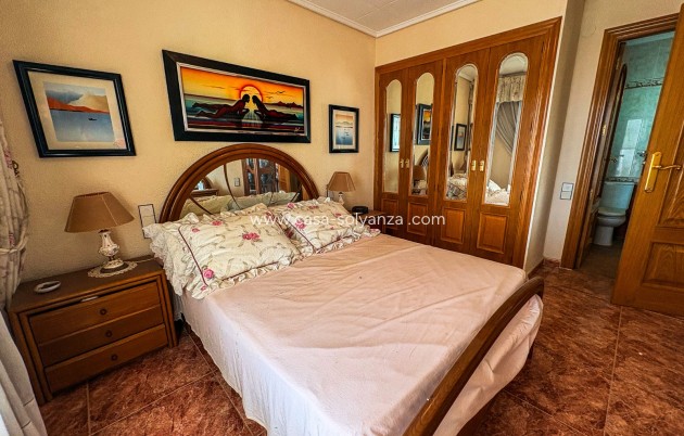 Resale - Apartment / flat - Santa Pola - Puerto