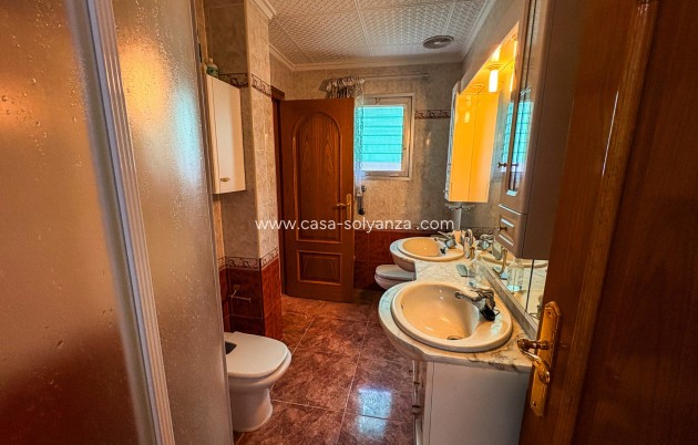 Resale - Apartment / flat - Santa Pola - Puerto