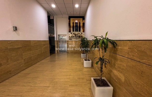 Resale - Apartment / flat - Santa Pola - Puerto