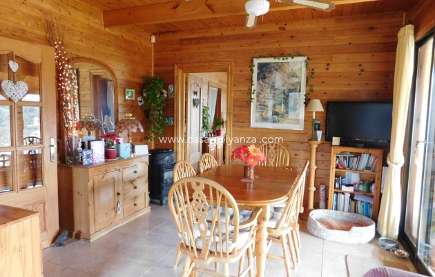 Wiederverkauf - Finca / Country Property - Torremendo