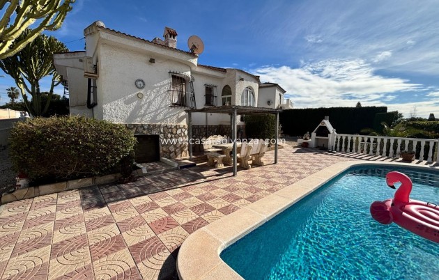 Resale - Villa / Detached - Ciudad Quesada - Center