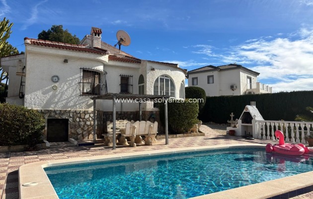 Resale - Villa / Detached - Ciudad Quesada - Center