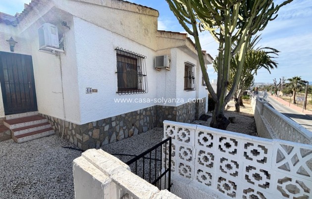Resale - Villa / Detached - Ciudad Quesada - Center