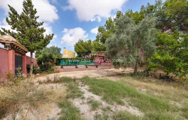 Resale - Villa - San Miguel de Salinas - Ciudad de las comunicaciones