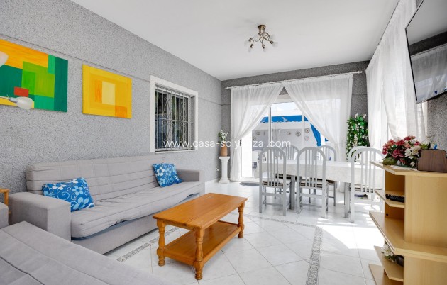 Resale - Villa - Orihuela Costa - La Regia