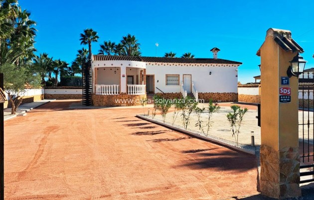 Resale - Country Property/Finca - Catral - Catral - Country