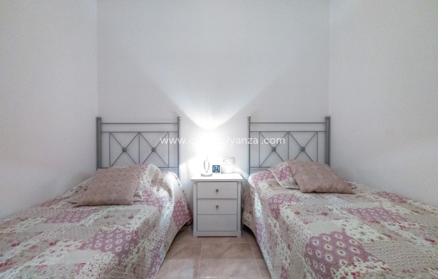 Resale - Apartment / flat - Torrevieja - Acequion