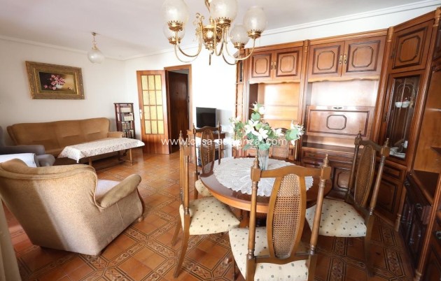 Resale - Apartment / flat - Torrevieja - Playa del Cura