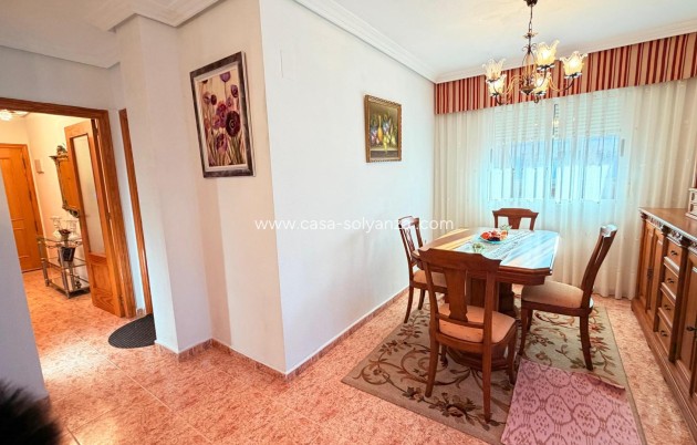 Resale - Apartment / flat - Torrevieja - Acequion