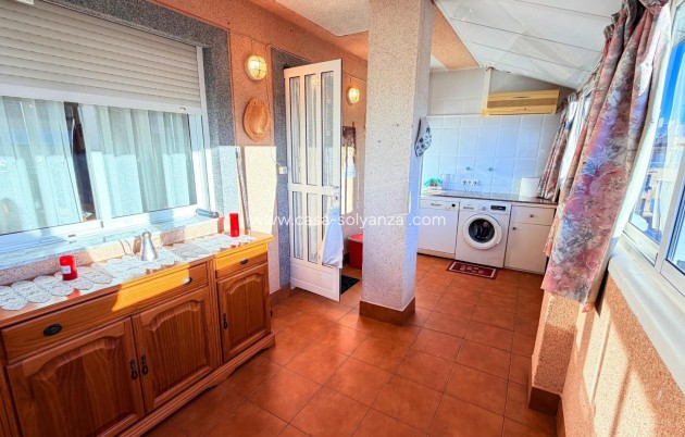 Resale - Apartment / flat - Torrevieja - Acequion