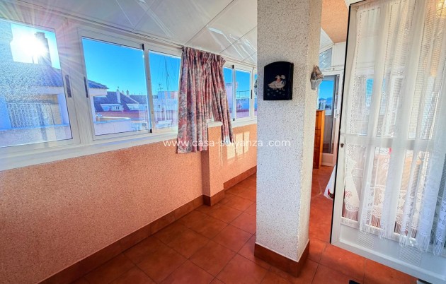 Resale - Apartment / flat - Torrevieja - Acequion