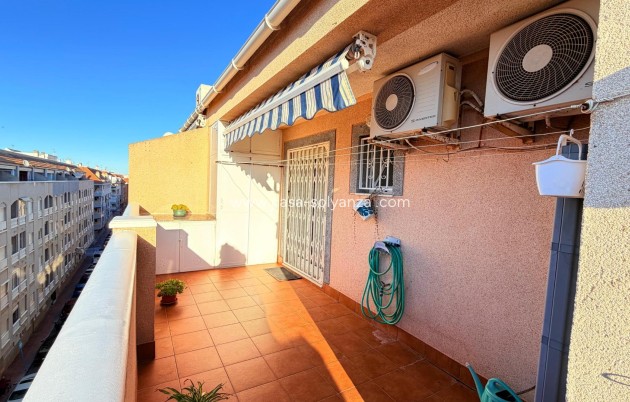 Resale - Apartment / flat - Torrevieja - Acequion