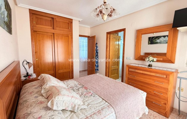 Resale - Apartment / flat - Torrevieja - Acequion