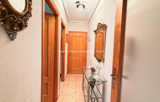 Resale - Apartment / flat - Torrevieja - Acequion