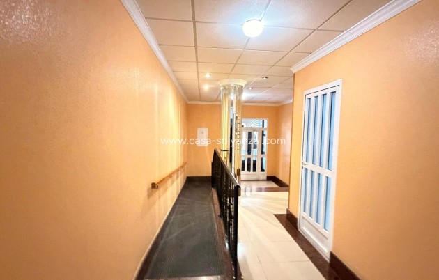 Resale - Apartment / flat - Torrevieja - Acequion