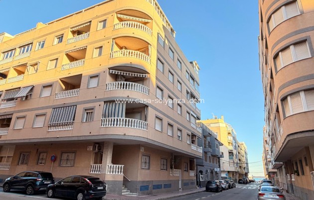 Resale - Apartment / flat - Torrevieja - Acequion