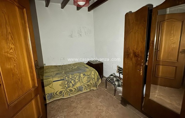 Resale - Townhouse - Orihuela - Orihuela Ciudad