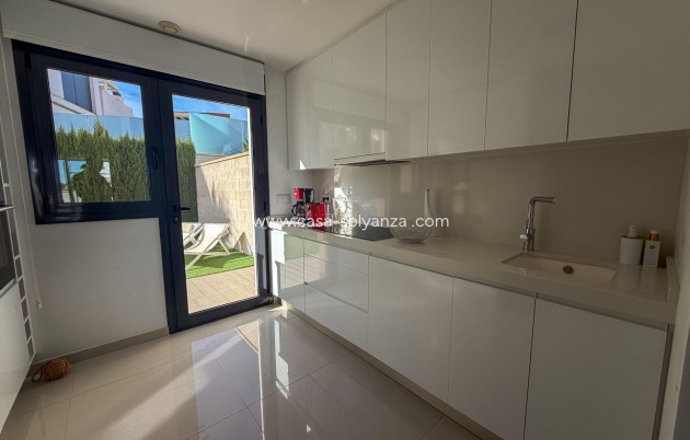 Reventa - Villa - San Miguel de Salinas - Bellavista