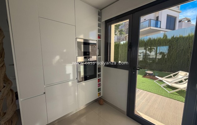 Reventa - Villa - San Miguel de Salinas - Bellavista