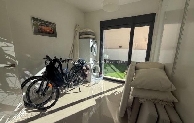 Reventa - Villa - San Miguel de Salinas - Bellavista