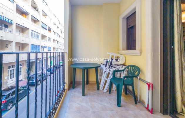 Resale - Apartment / flat - Torrevieja - Acequion