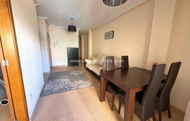 Resale - Apartment / flat - Torrevieja - Center