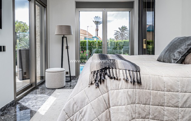 Resale - Villa - La Zenia - Beach