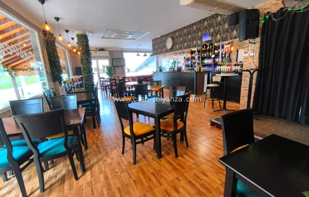 Revente - Commercial - Villamartin - Villamartín