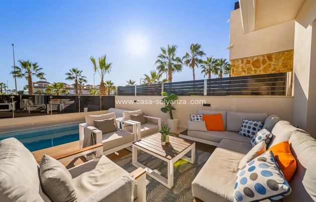 Resale - Villa - Orihuela Costa - Lomas De Cabo Roig