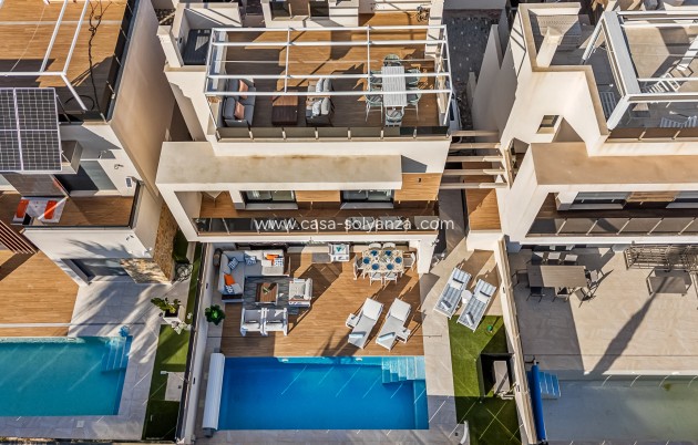 Resale - Villa - Orihuela Costa - Lomas De Cabo Roig