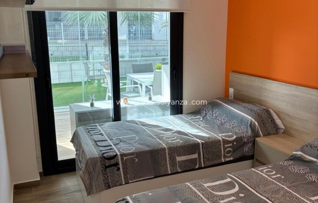 Resale - Apartment / flat - Villamartin - Costa Blanca