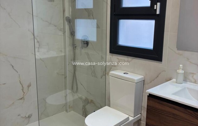 Resale - Apartment / flat - Villamartin - Costa Blanca