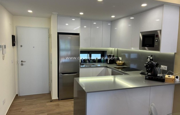 Resale - Apartment / flat - Villamartin - Costa Blanca