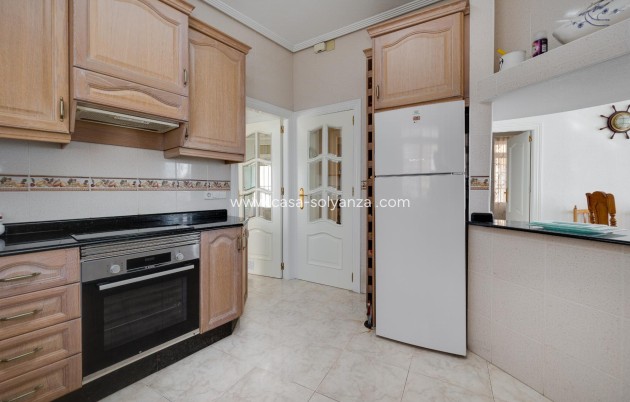 Resale - Apartment / flat - Torrevieja - Costa Blanca