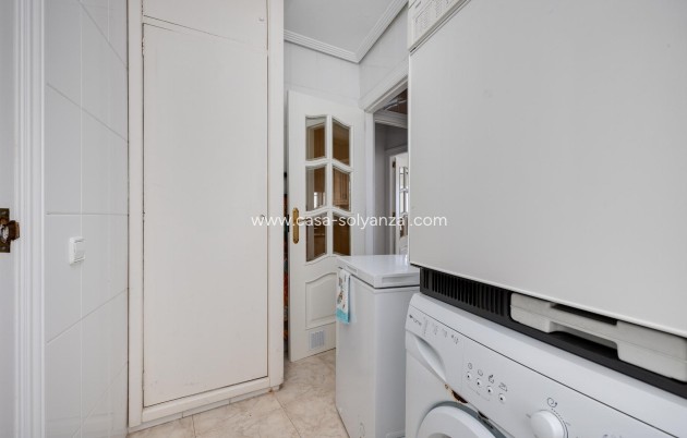 Resale - Apartment / flat - Torrevieja - Costa Blanca