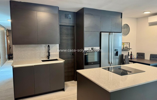 Resale - Apartment / flat - Torrevieja - Costa Blanca