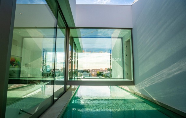 Resale - Villa - Orihuela Costa - Costa Blanca