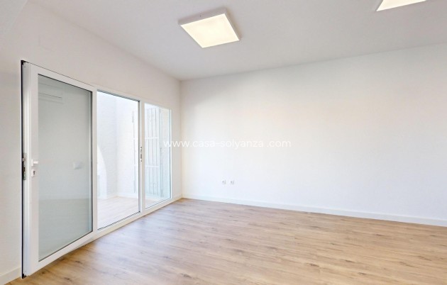 Resale - Bungalow - San Miguel de Salinas - Inland