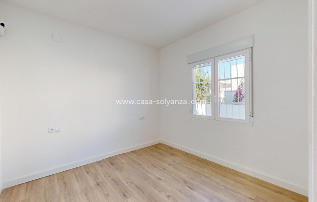 Resale - Bungalow - San Miguel de Salinas - Inland