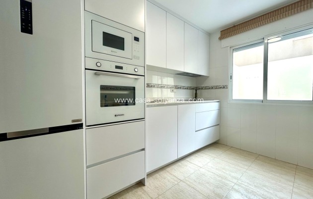 Resale - Villa - Orihuela Costa - Costa Blanca