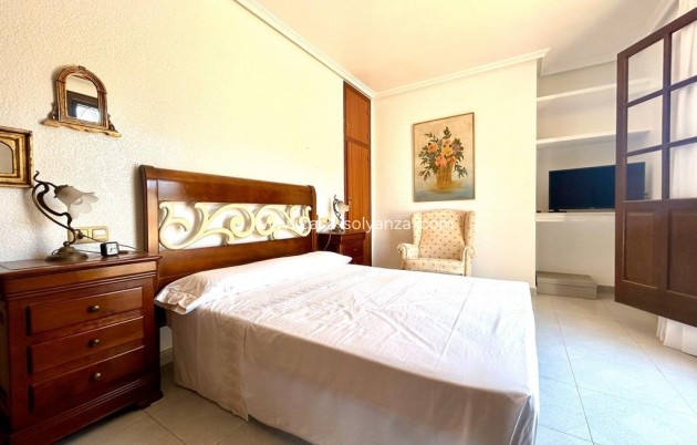 Resale - Villa - Orihuela Costa - Costa Blanca