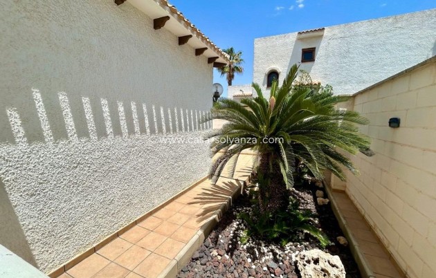 Resale - Villa - Orihuela Costa - Costa Blanca