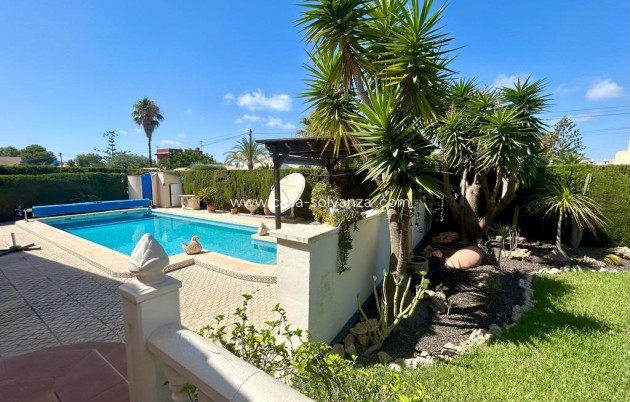 Resale - Villa - Orihuela Costa - Costa Blanca