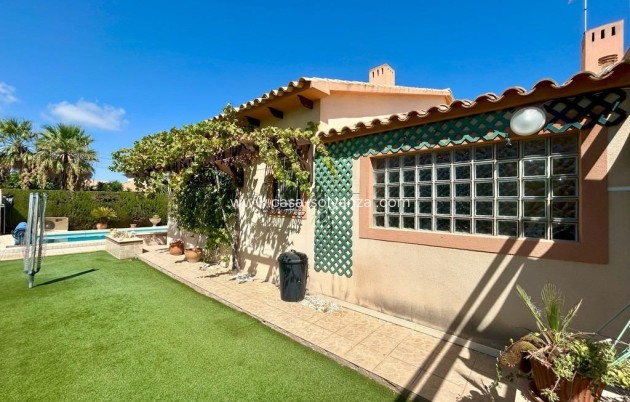 Resale - Villa - Orihuela Costa - Costa Blanca